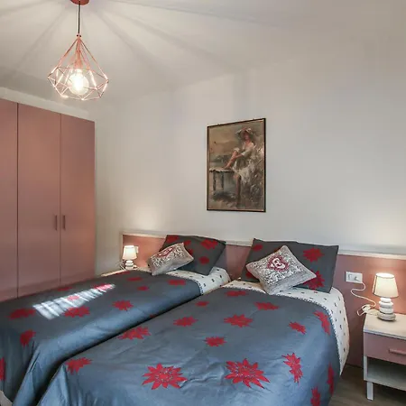 Awesome In Santina With Wifi Holiday home Villa Santina